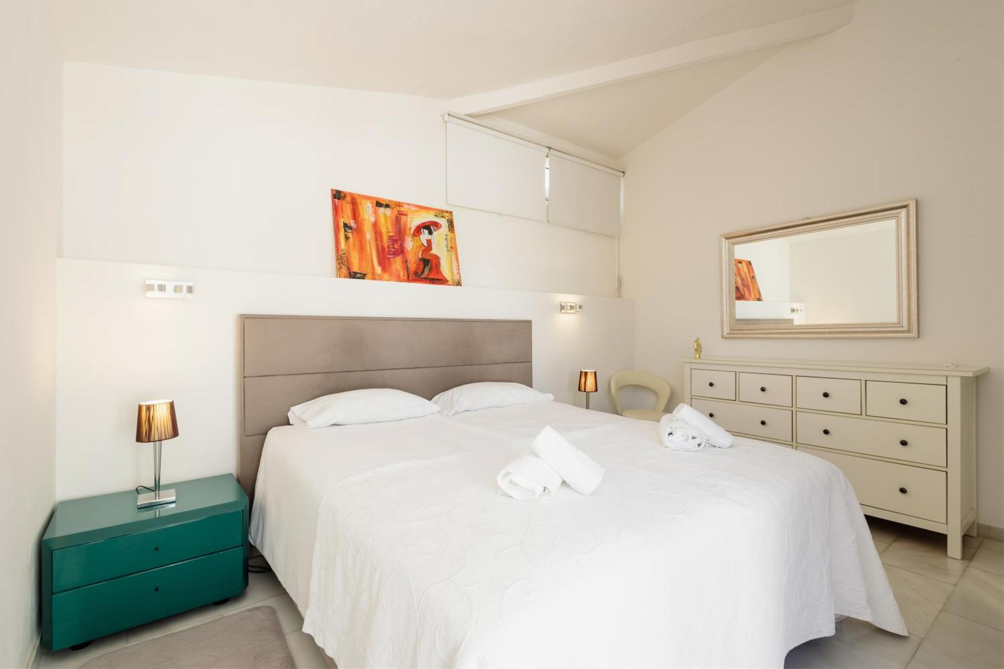 6 Bedroom Villa, With Heated Pool And Sea Views, Next To The Of Costabella Holiday home *