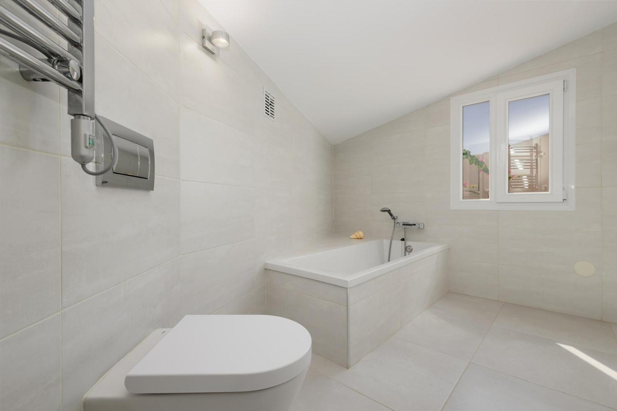 6 Bedroom Villa, With Heated Pool And Sea Views, Next To The Of Costabella Holiday home *