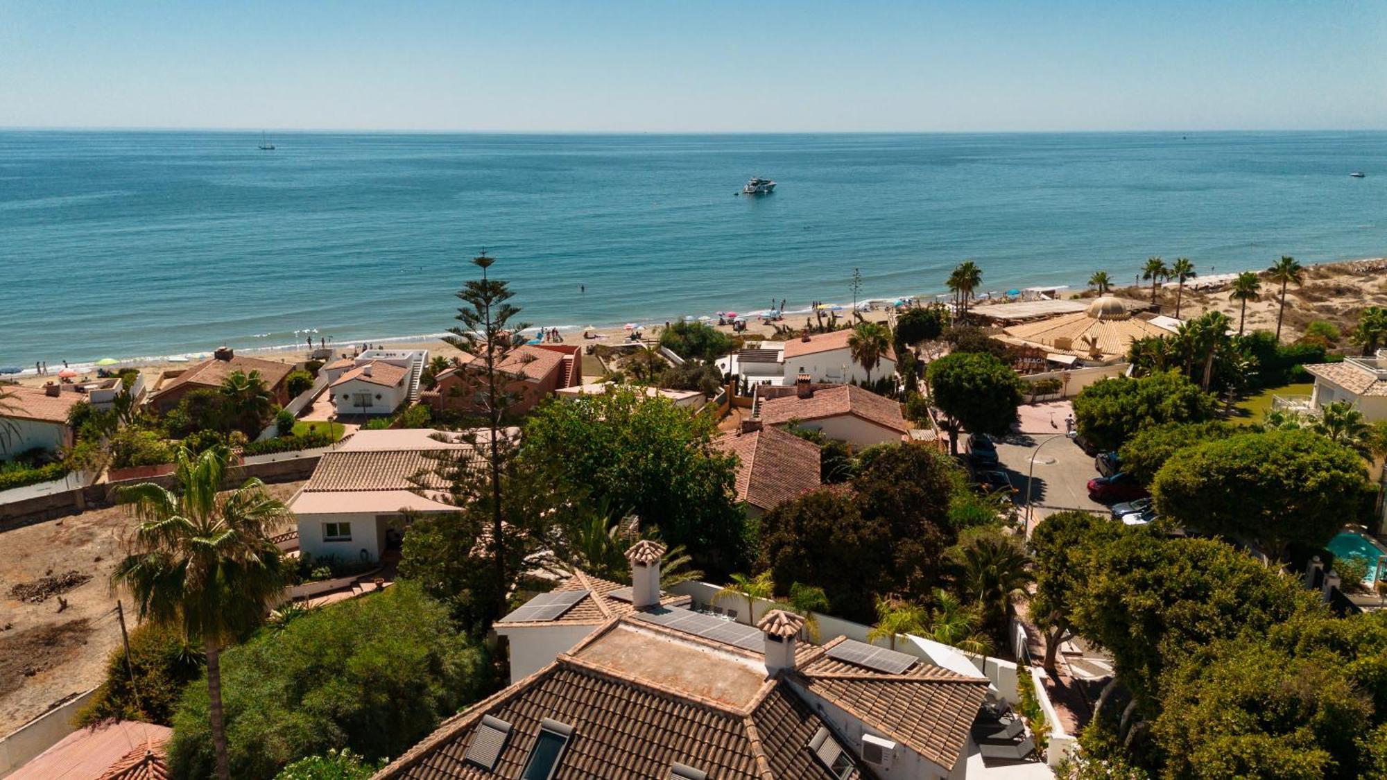 6 Bedroom Villa, With Heated Pool And Sea Views, Next To The Of Costabella Holiday home *