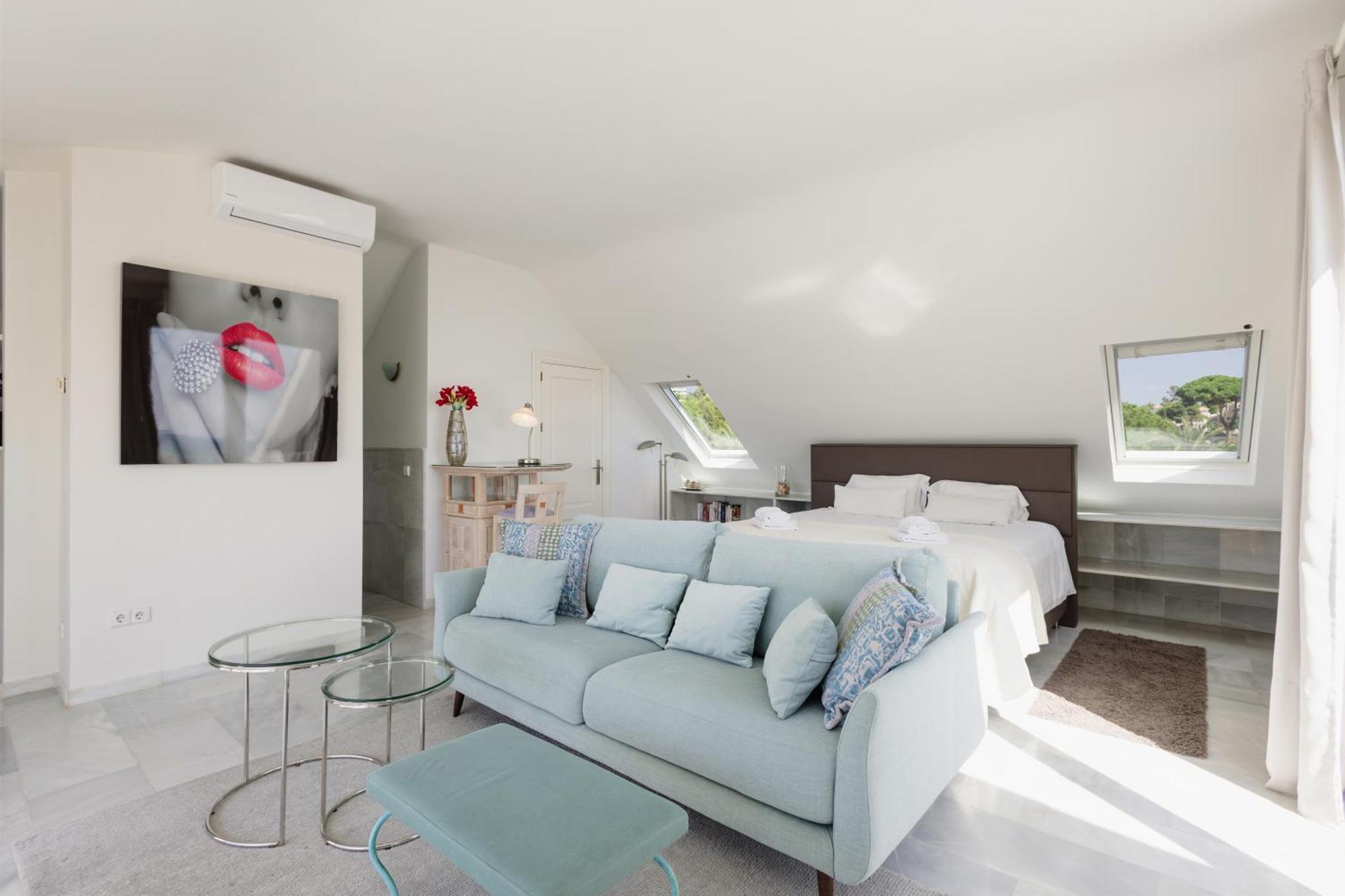 6 Bedroom Villa, With Heated Pool And Sea Views, Next To The Of Costabella *